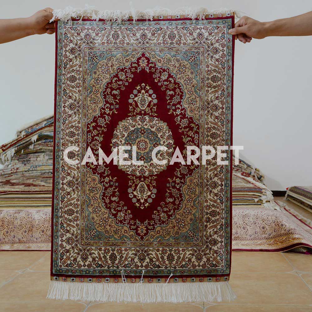 Isfahan Persian Carpet.jpg